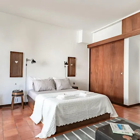 Sunny & Cozy Top Floor * Эшторил